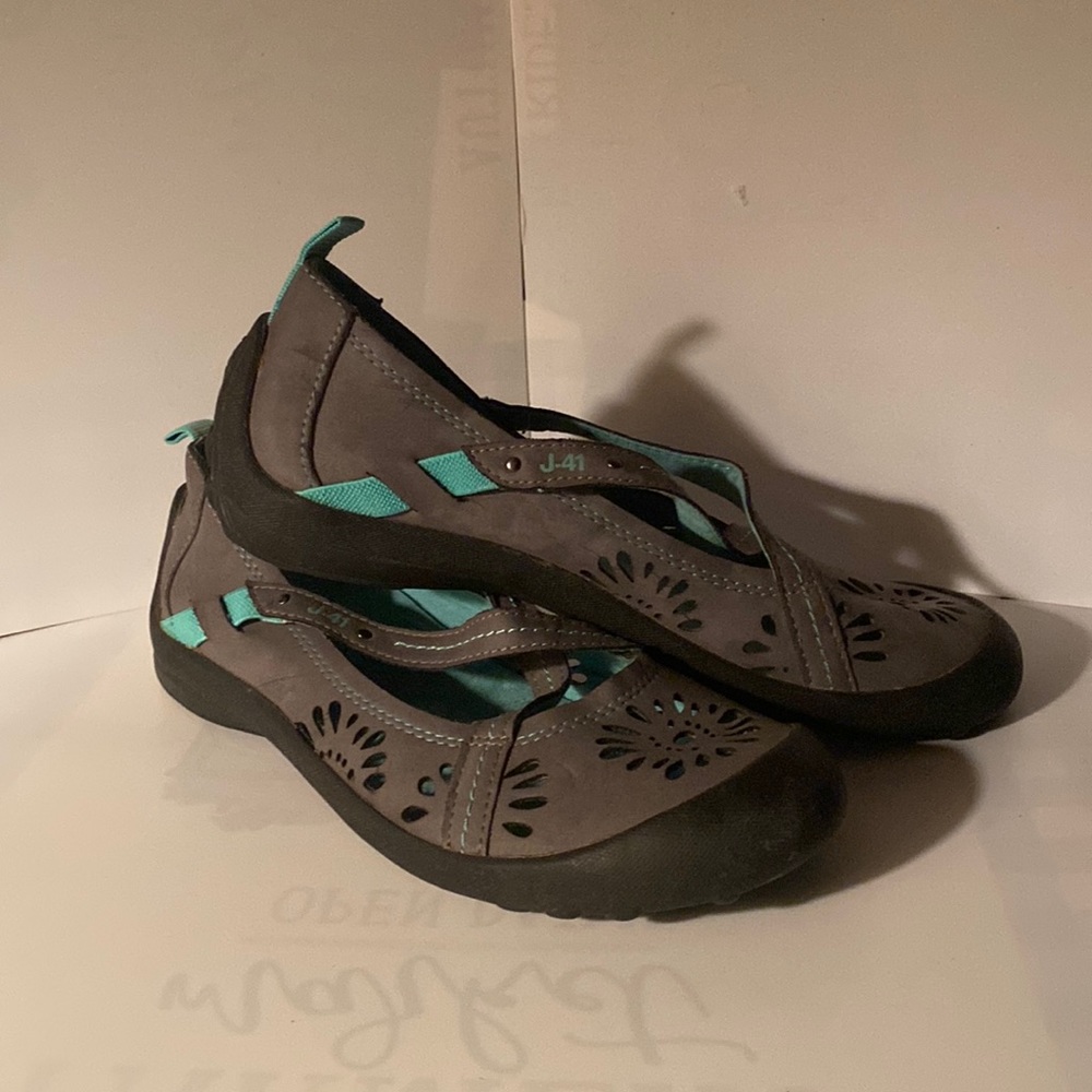 J-41 Adventure On slip on walking shoes 6M